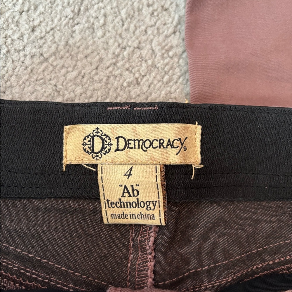 Democracy Mauve Skinny Jeans - Picture 3 of 3